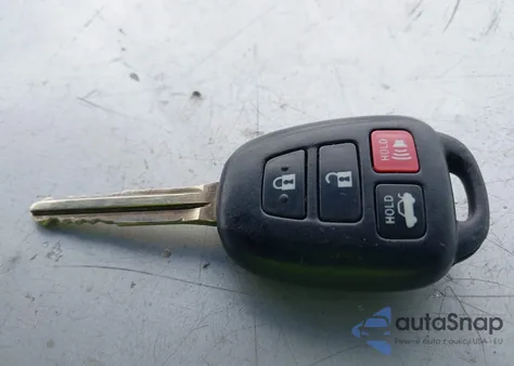 2015 Toyota Corolla Le z USA, uszkodzony, nr VIN 5YFBURHE0FP338398